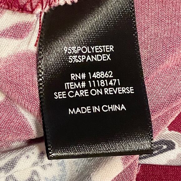 Torrid Berry Floral Stretch Knit Dress Womens Size 3X Burgundy Flutter Sleeve - Picture 7 of 10